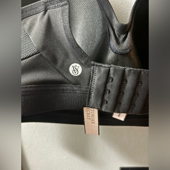 Victorias Secret Incredible Plunge Sports Bra | Black | NWT - Picture 3 of 6